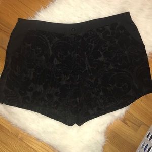 BNWOT Black Velvet Filigree Print Dress Shorts